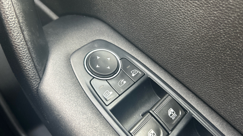 Renault Captur 1.5 dCi 115 Iconic 5dr Diesel Hatchback